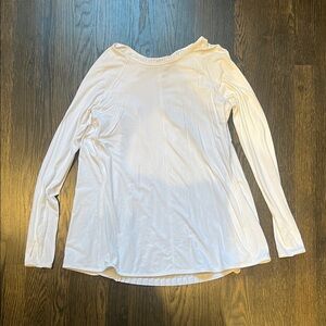 Lululemon Women's White Long Sleeve Top with stylish pleats on back